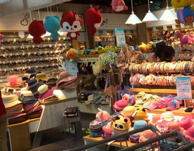 服裝銷售 日用百貨中的黃金賽道，多元創業機會探析